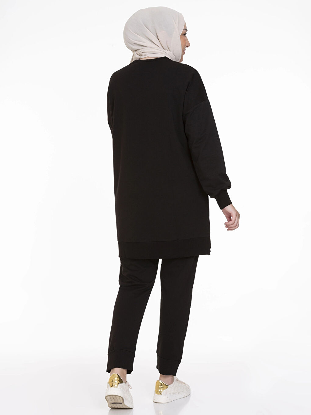 Siyah Bisiklet Yaka Düz Uzun Kollu Kadın Tunik N001-3