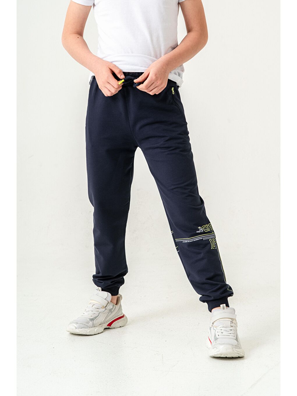 Lacivert Croos The Lines Baskılı Cepler Fermuarlı Erkek Çocuk Eşofman Altı-7