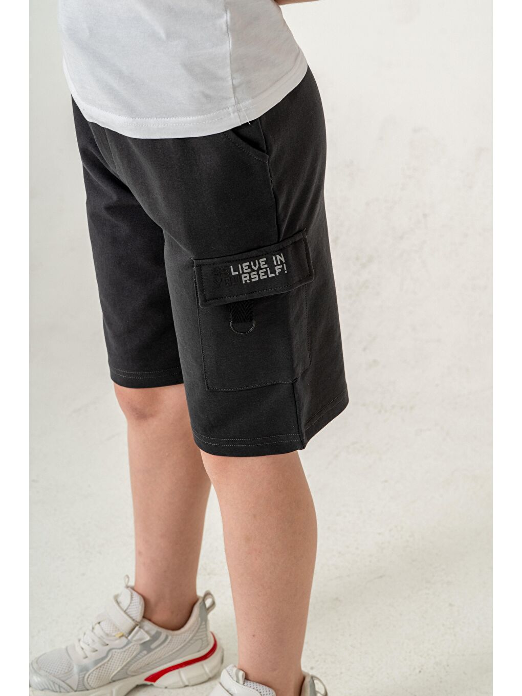 Gri Kargo Cepli Cep Kapağı Lieve In Yourself Baskılı Erkek Çocuk Şort-5