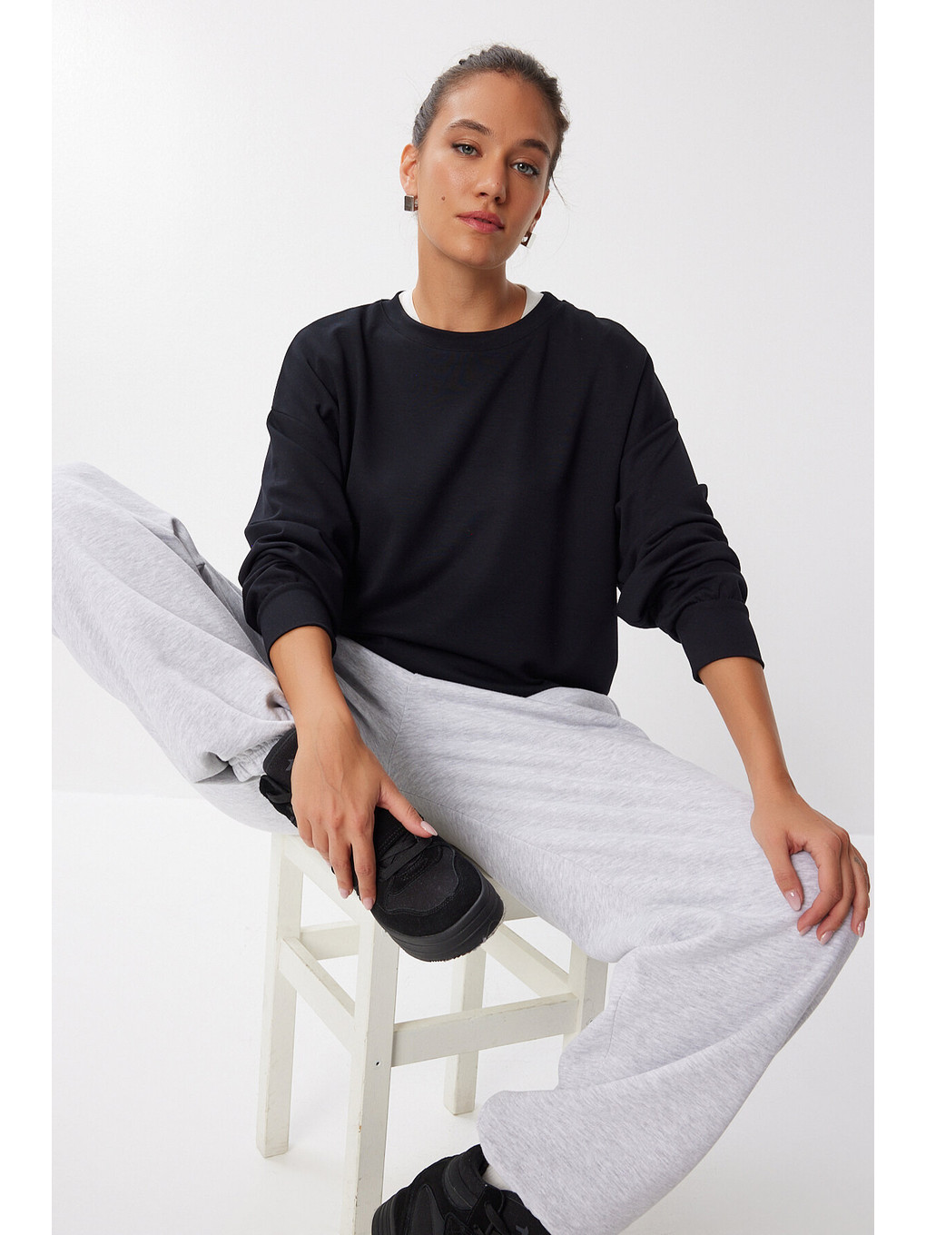 Basic Mevsimlik Modal Sweatshirt Siyah Len0026-2