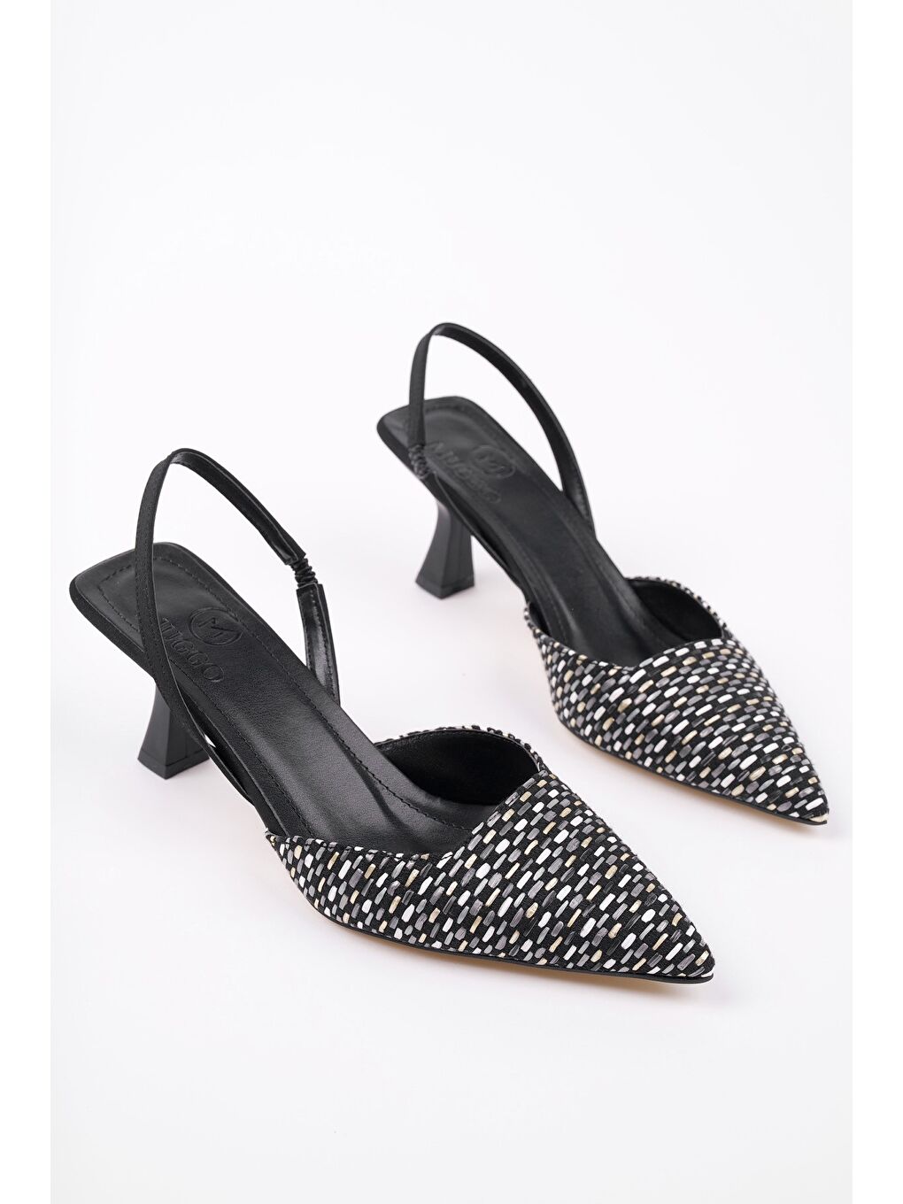 Siyah LOUVRE Sivri Burun Arkası Açık Lastikli Hasır Kadın Günlük Topuklu Ayakkabı