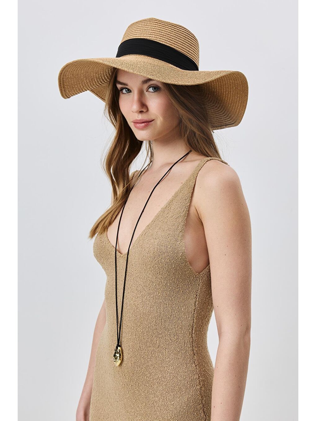 Kahverengi Fiyonk Detaylı Geniş Hasır Şapka Y8215 Camel-1