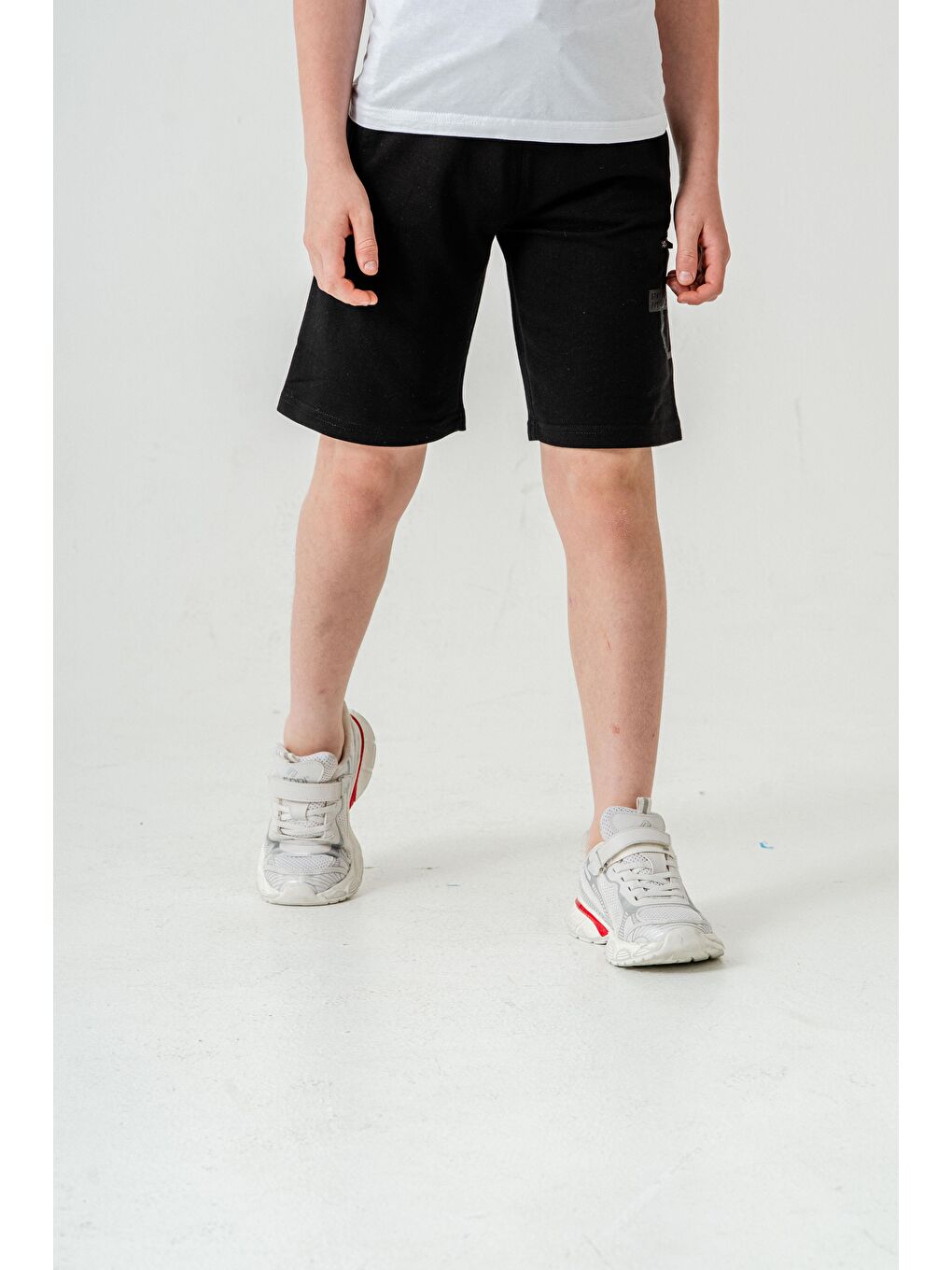 Siyah Stay  Good Baskılı Cep Fermuarlı Erkek Çocuk Şort-5