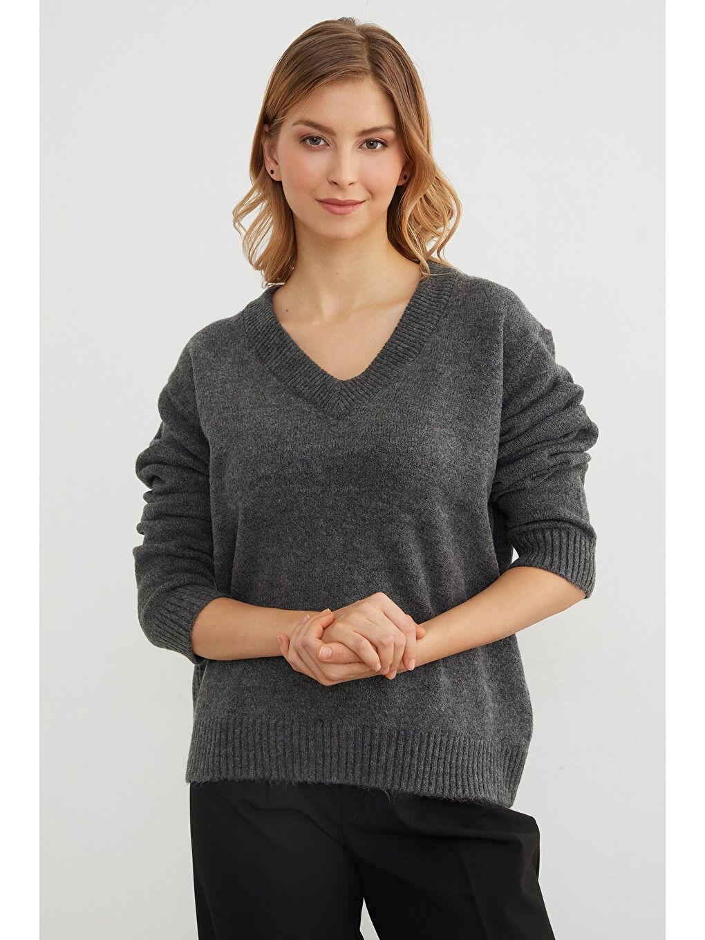 Antrasit Basic V Yaka Salaş Kazak-1