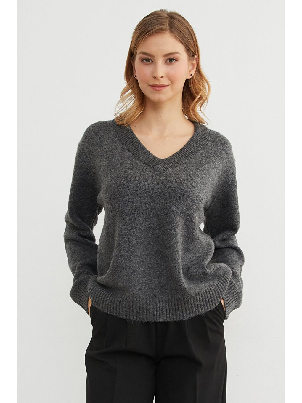 Antrasit Basic V Yaka Salaş Kazak-4