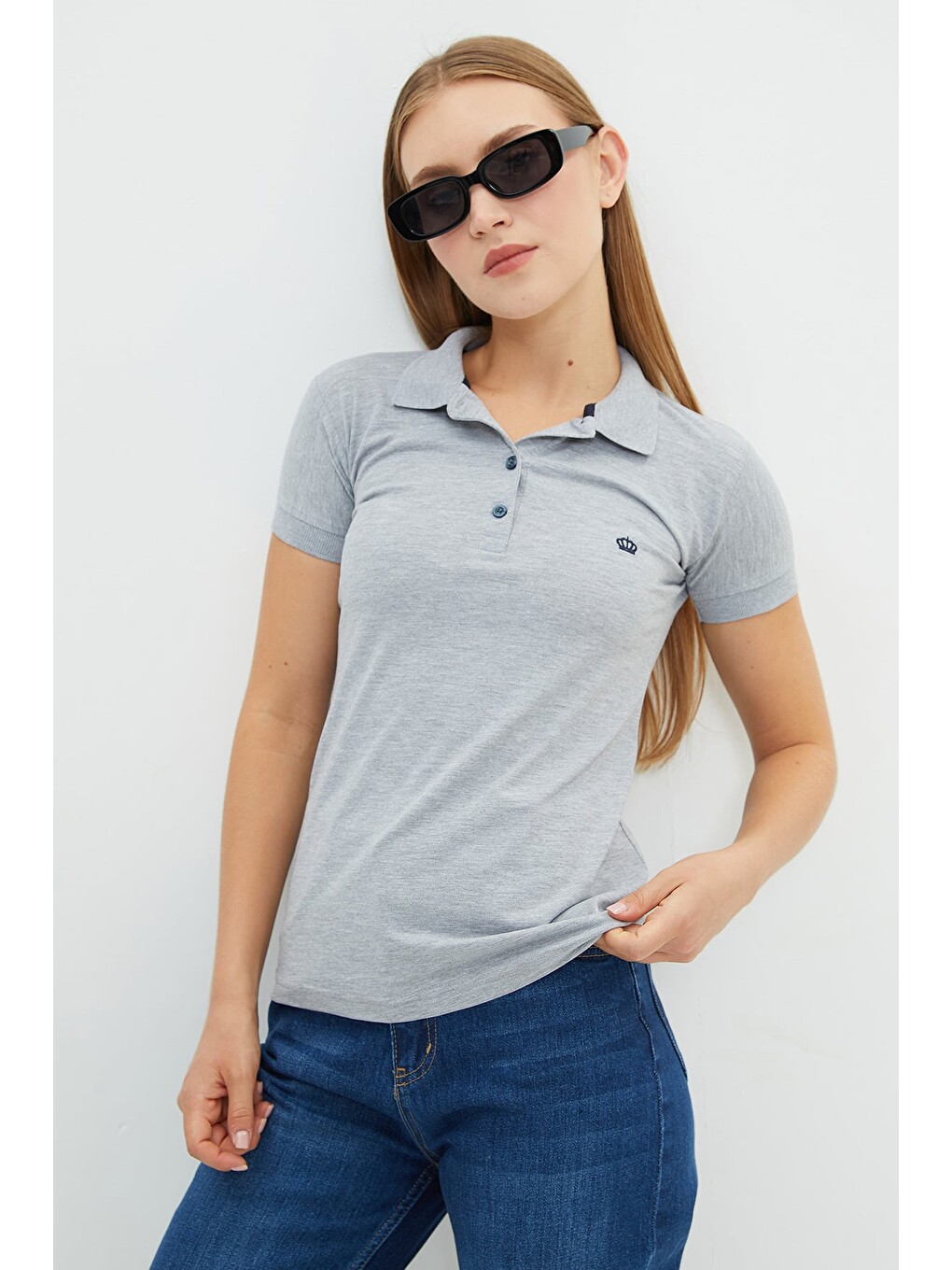 Gri Nakışlı Polo Yaka Slim Fit Tişört-1