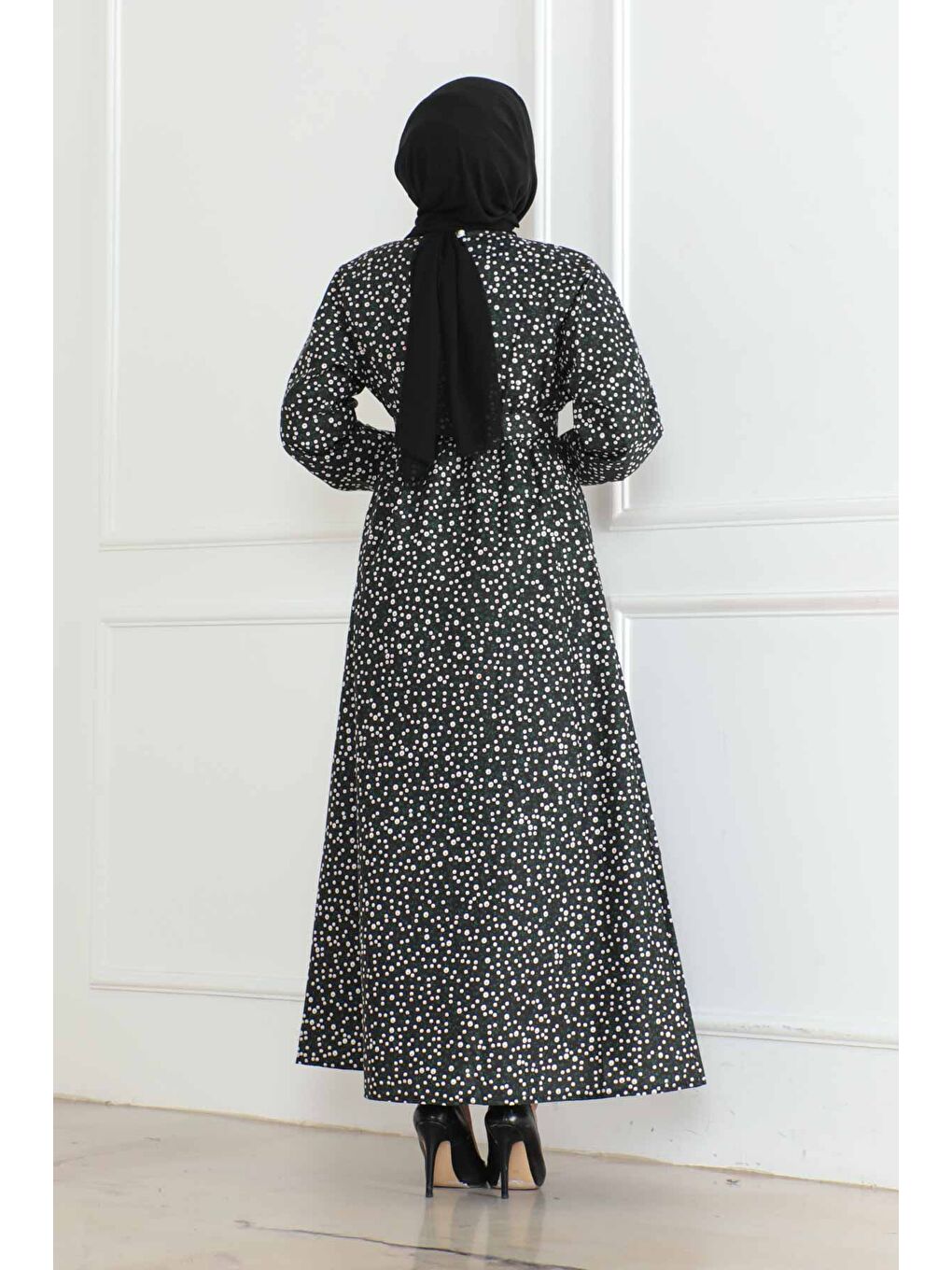 Desenli Kolu Büzgülü Elbise Siyah - 26622-3