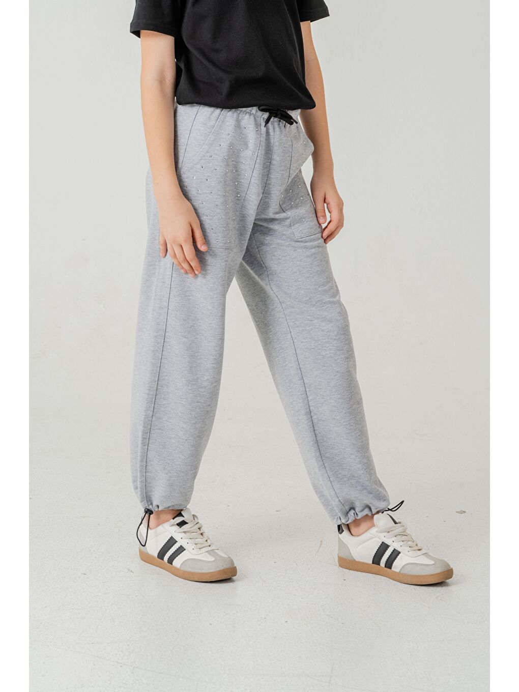 Gri Cebi Taşlı Paça Brit Lastikli Stoperli Kız Çocuk Eşofman Altı-2