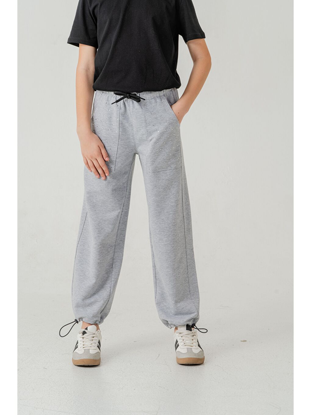 Gri Cebi Taşlı Paça Brit Lastikli Stoperli Kız Çocuk Eşofman Altı-3