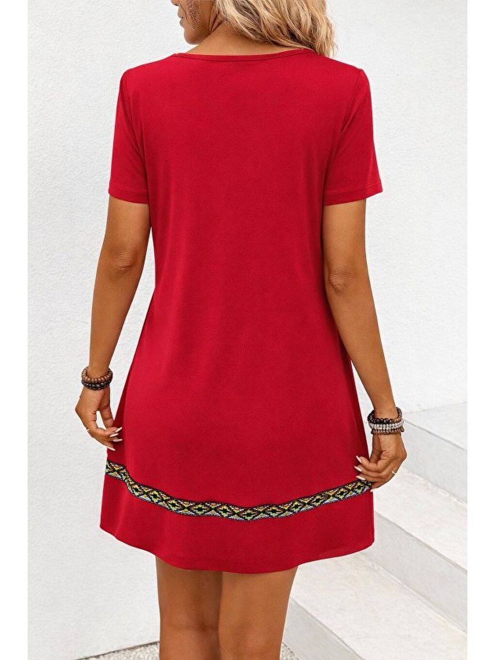 Kırmızı Kadın Kısa Kollu V Yakalı Etnik Desen şerit Detaylı Viskon Elbise-2