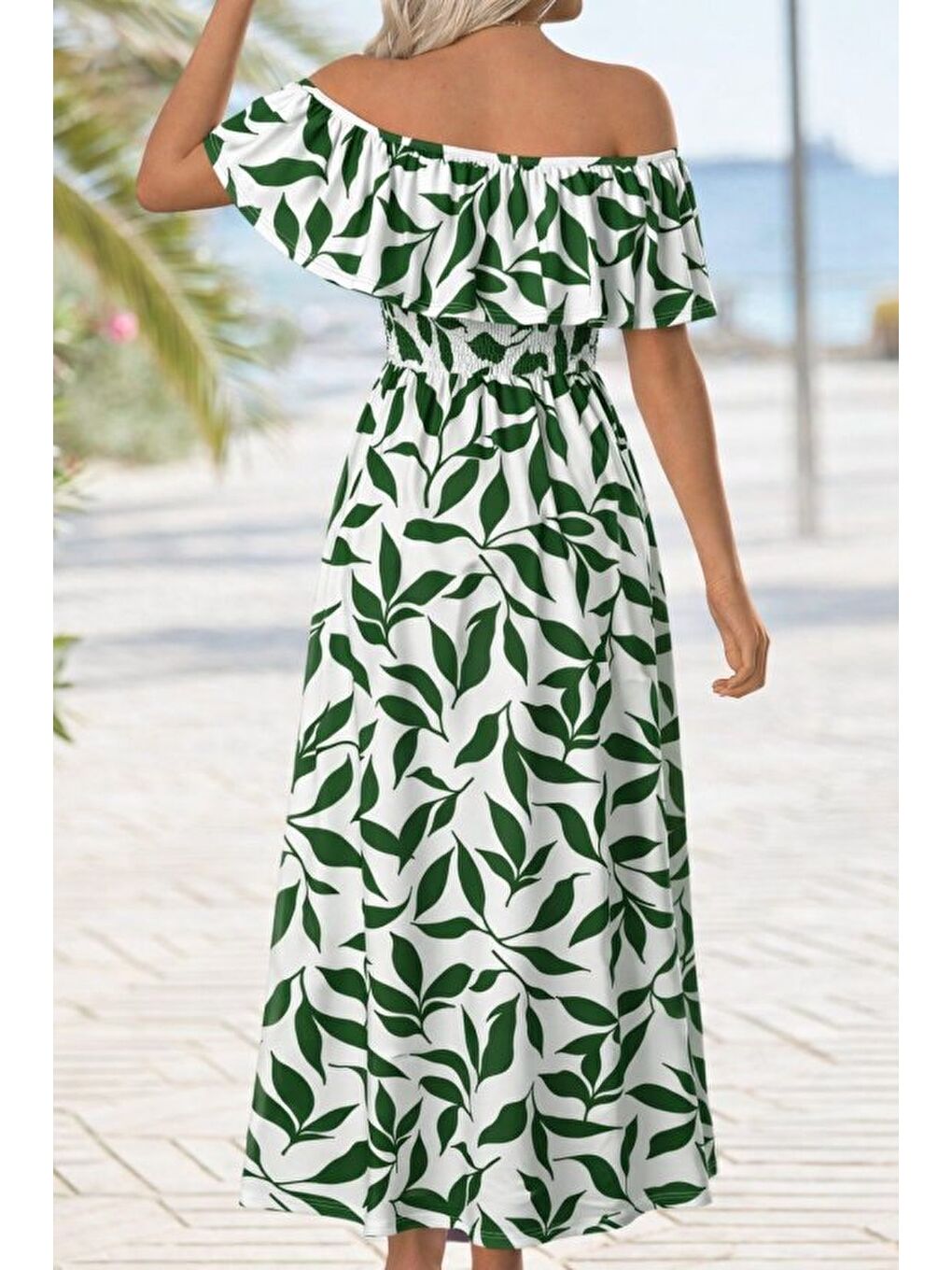 Yeşil Kadın Madonna Yaka Göğüs Lastikli Yırtmaçlı Uzun Desenli Süprem Elbise-1