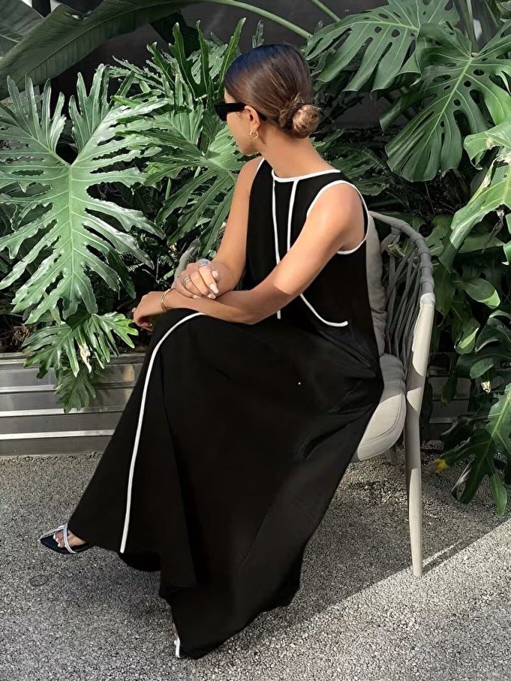 Siyah Kadın Omuzlardan Açık Yaka Ince şerit Detaylı Uzun Viskon Elbise-3