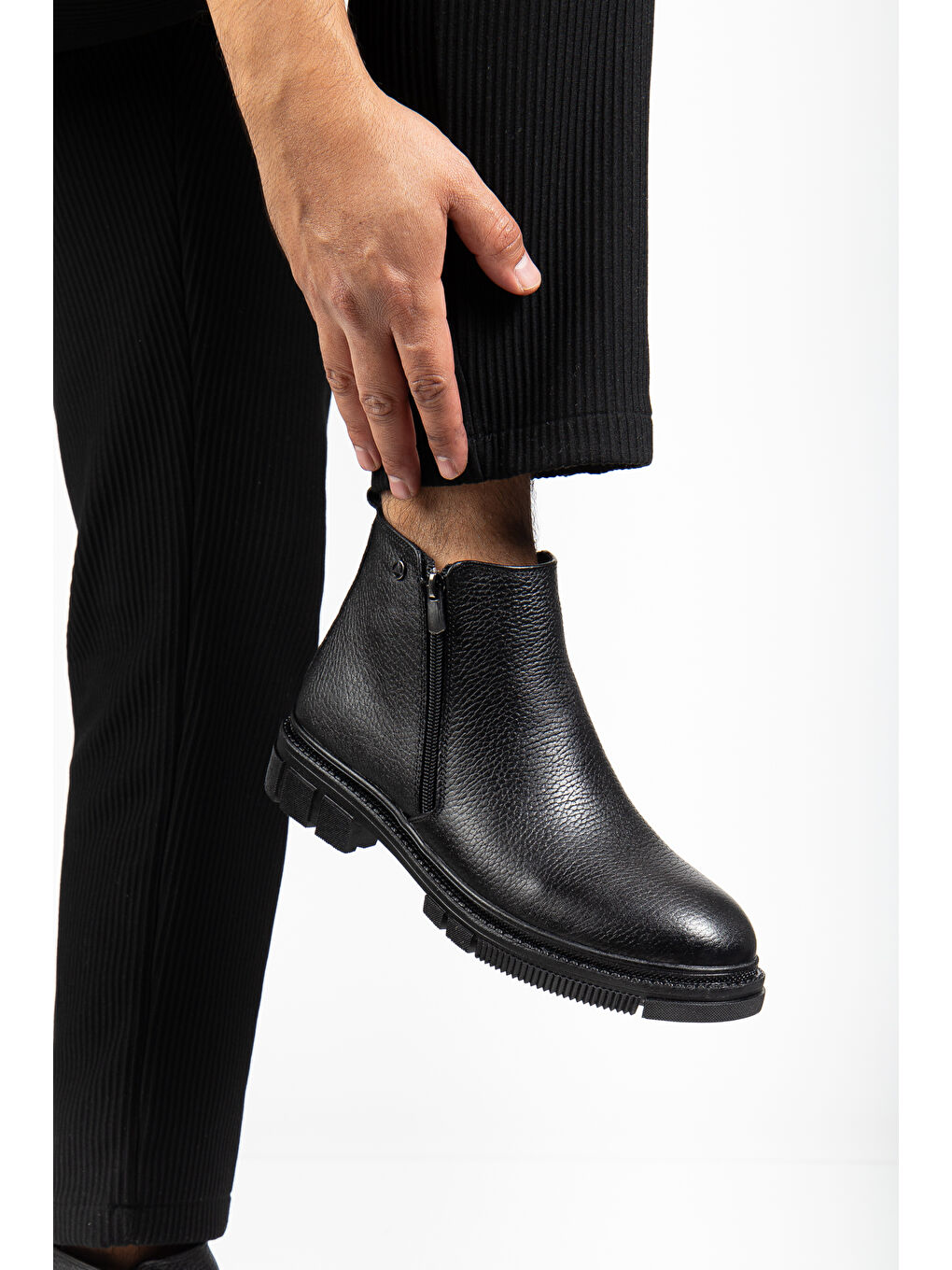 Siyah D555 Hakiki Deri Soğuk Geçirmez Erkek Bot-2