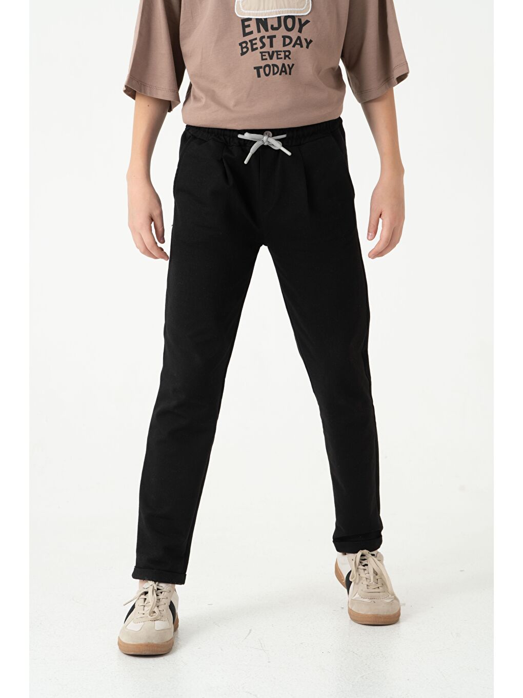 Siyah Duble Paça Kemer Düğmeli Erkek Çocuk Eşofman Altı-3