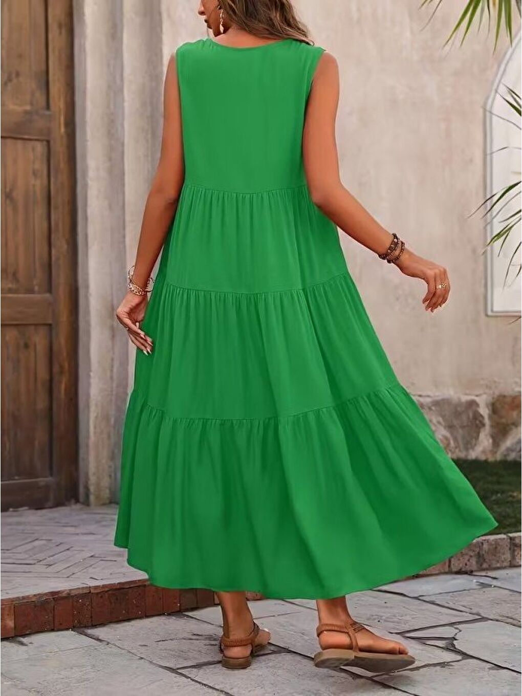 Yeşil Kadın Askılı V Yakalı Uzun Dokuma Viskon Elbise-1