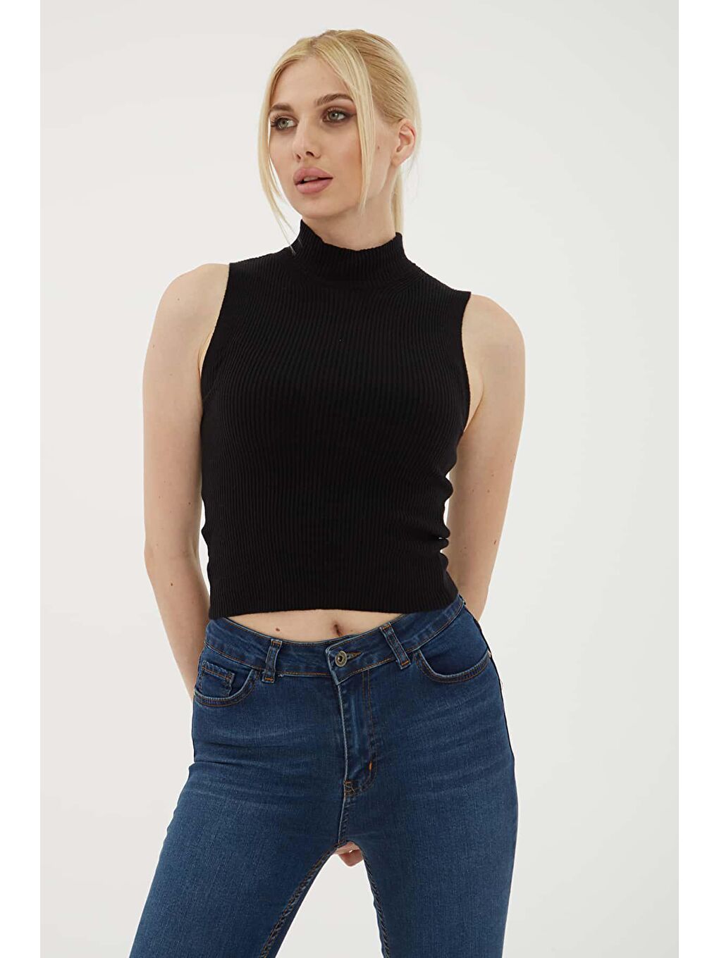 Fashion Friends Siyah Yarım Balıkçı Yaka Crop Kadın Bluz 23K0064K1