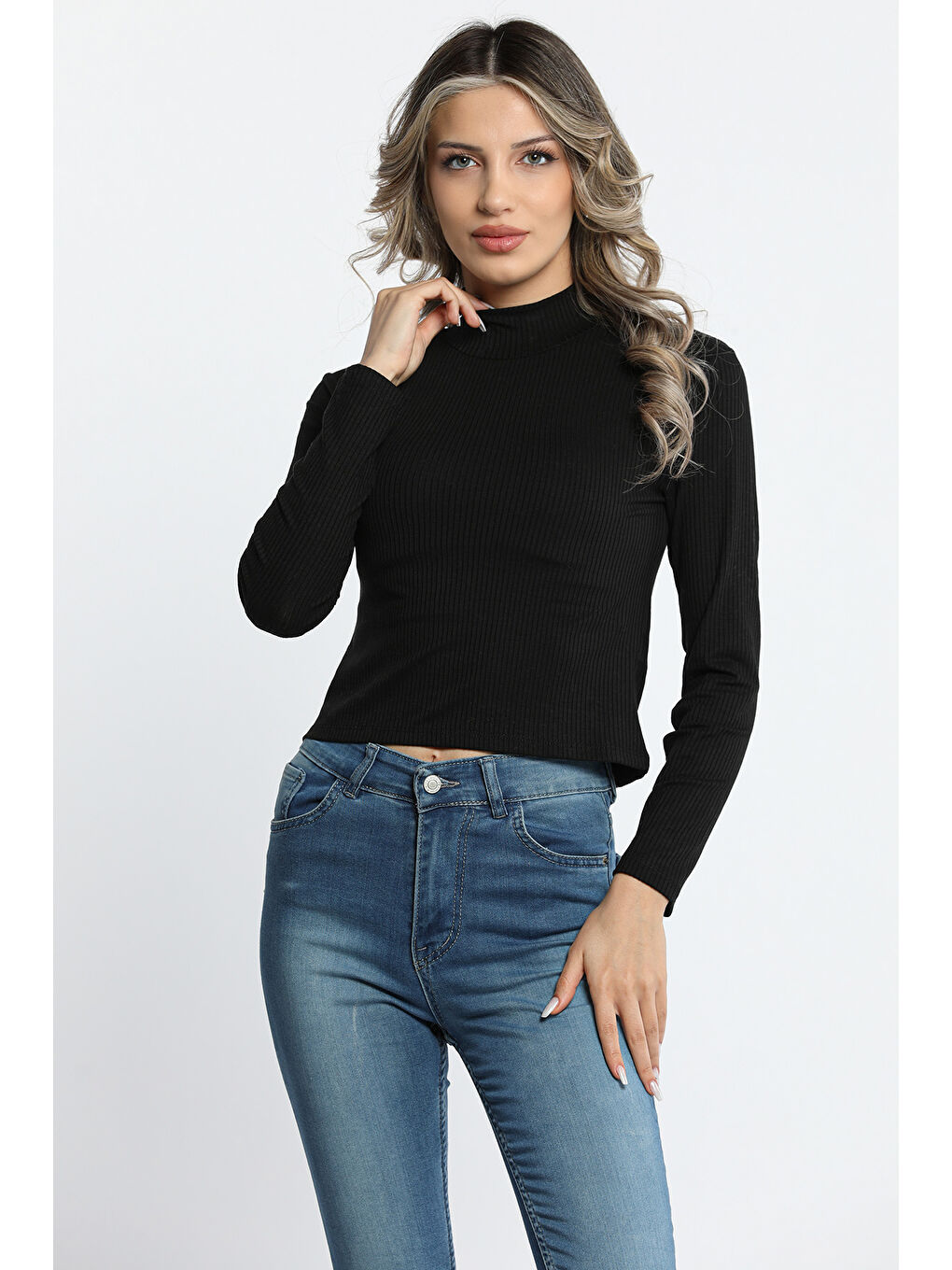 GÜLSELİ Siyah Kadın Dik Yaka Fitilli Crop Top Body Bluz