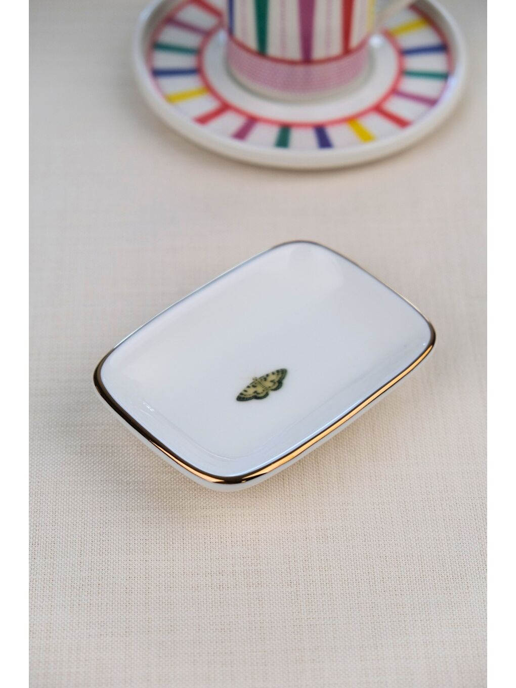 Karışık Kelebek Altın Yaldızlı Dikdörtgen Kayık Tabak 10x7x2cm Tekli-1