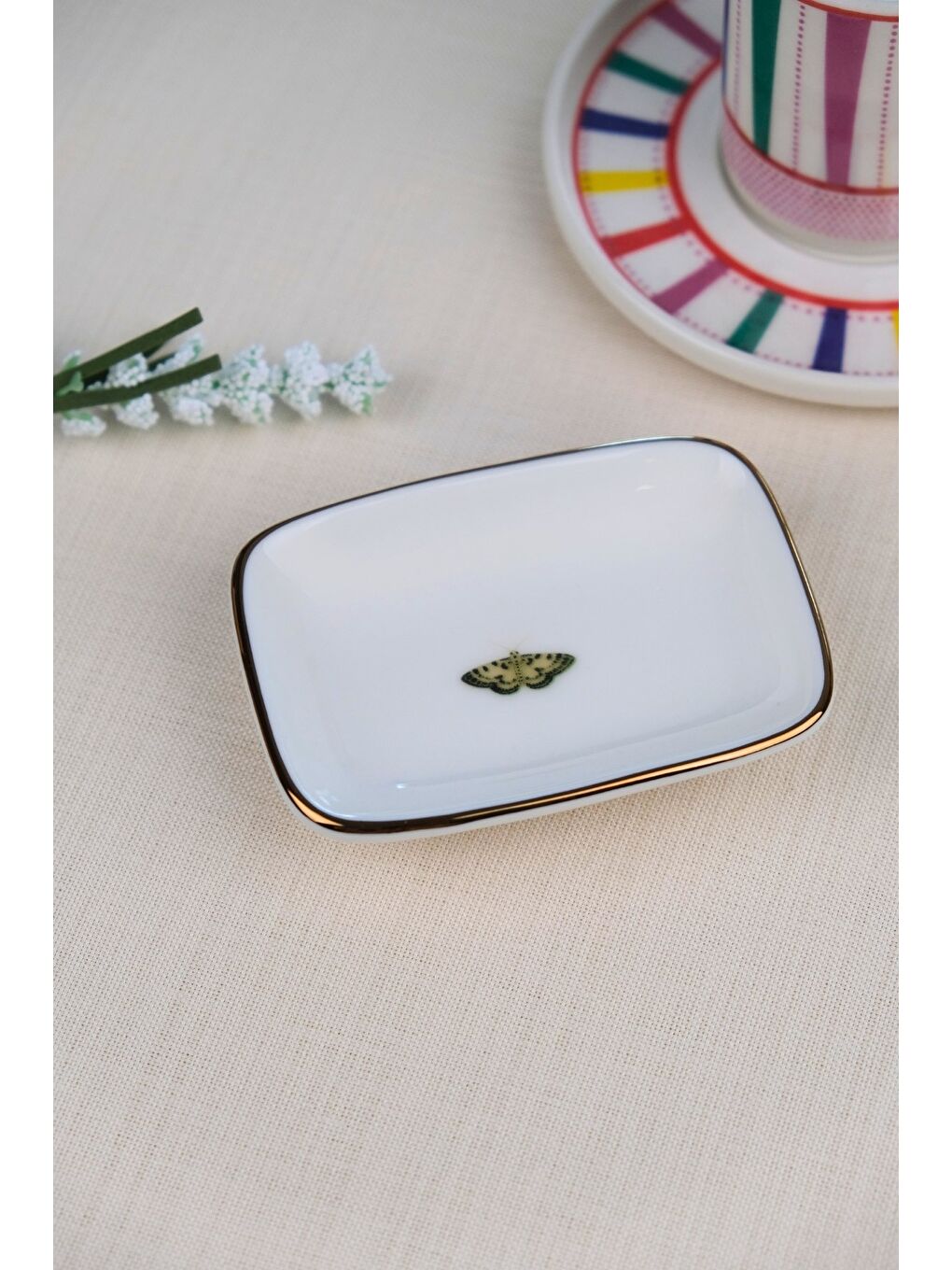 Karışık Kelebek Altın Yaldızlı Dikdörtgen Kayık Tabak 10x7x2cm Tekli-2