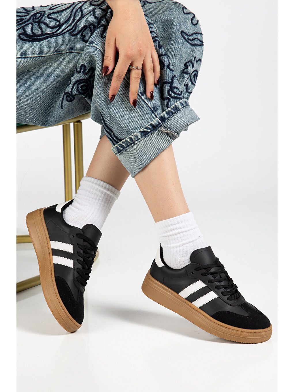 Kadın Siyah Kadın Rahat Kalıp Yumuşak Deri Sneaker-1