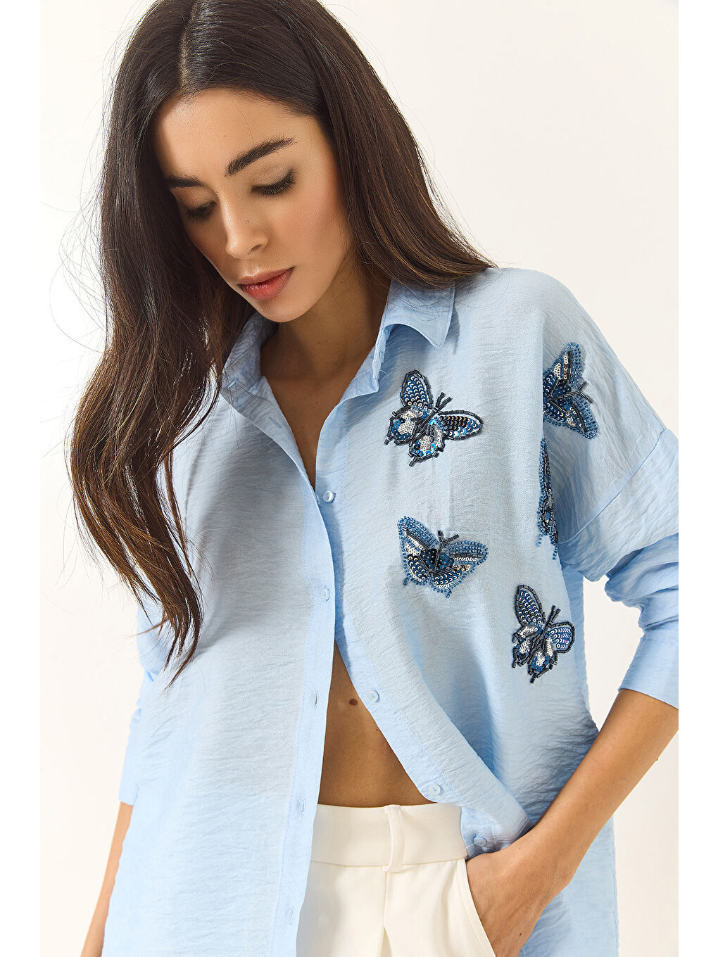 Mavi Kadın Kelebek Boncuk Taş İşlemeli Aerobin Oversize Gömlek