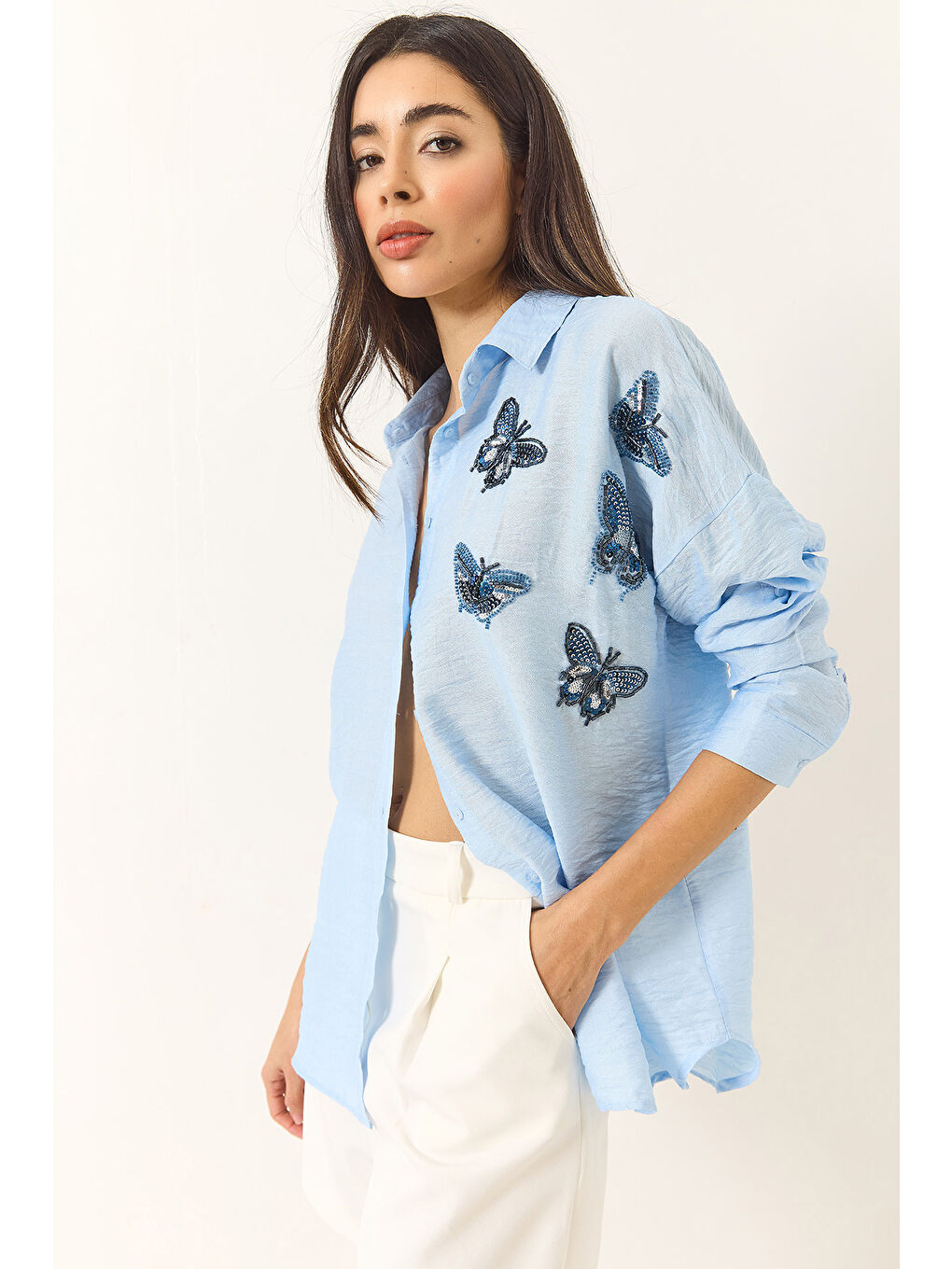 Mavi Kadın Kelebek Boncuk Taş İşlemeli Aerobin Oversize Gömlek-2