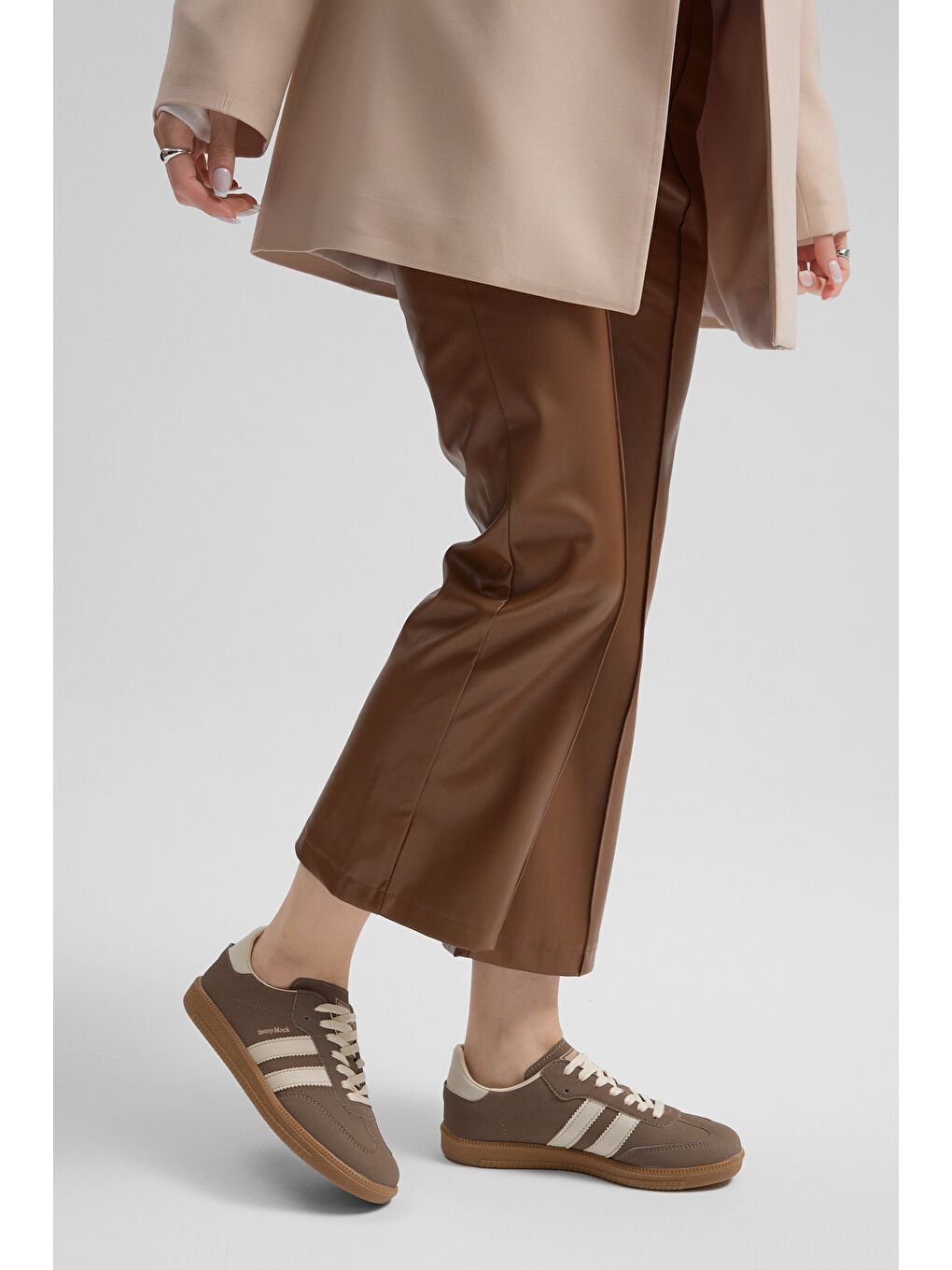 Unisex Vizon Bej Termo Taban Yanı Şeritli Bağcıklı Spor Ayakkabı-1