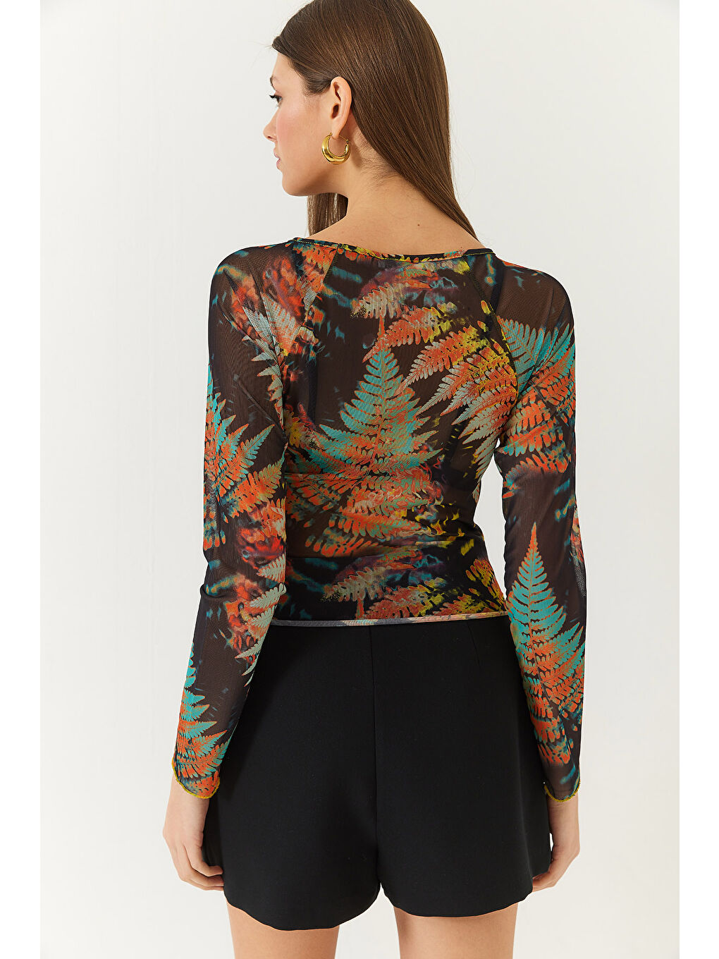 Siyah Kadın Bisiklet Yaka Dijital Baskılı Asimetrik Kesim Tül Bluz-5