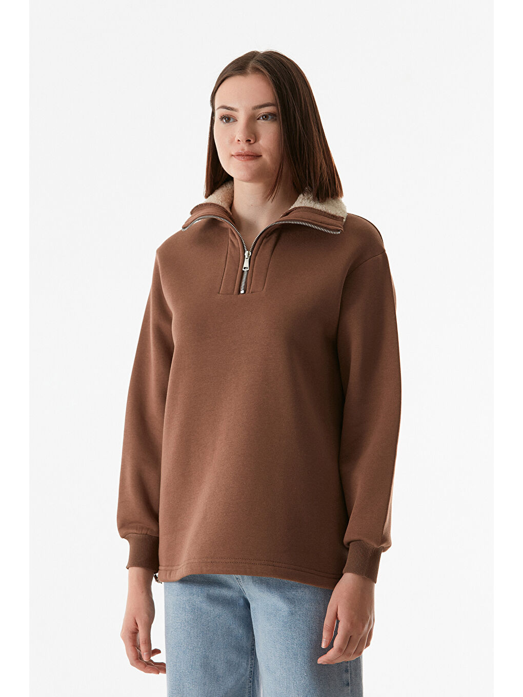 Fullamoda Kahverengi Basic Yakası Pelüş Detaylı Beli Stoperli Sweatshirt - 4