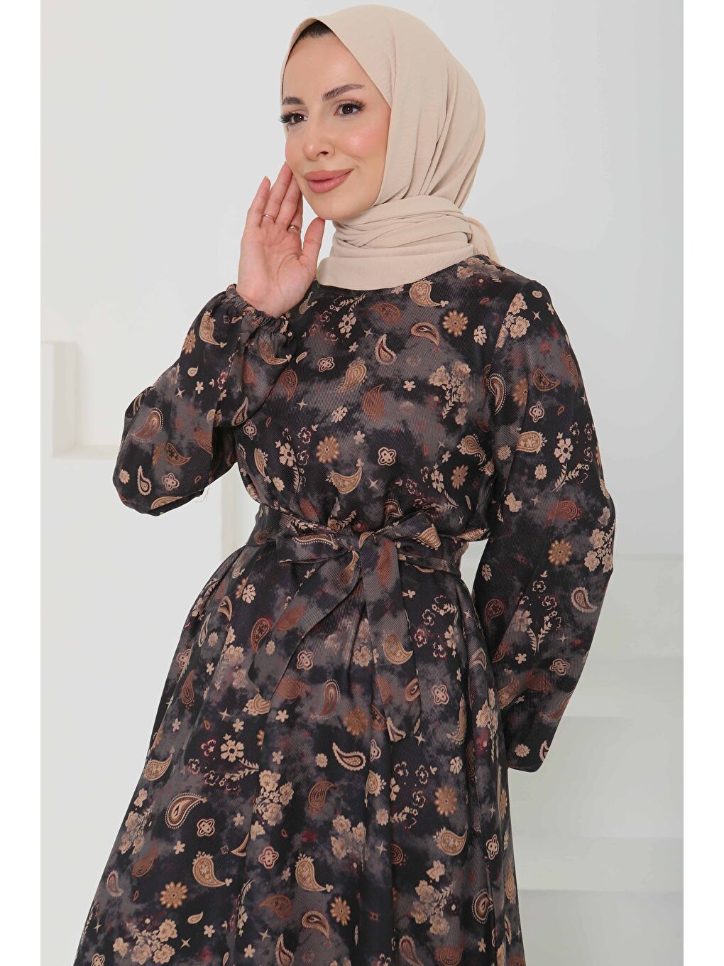Desenli Kuşaklı Elbise Siyah - 27101-1
