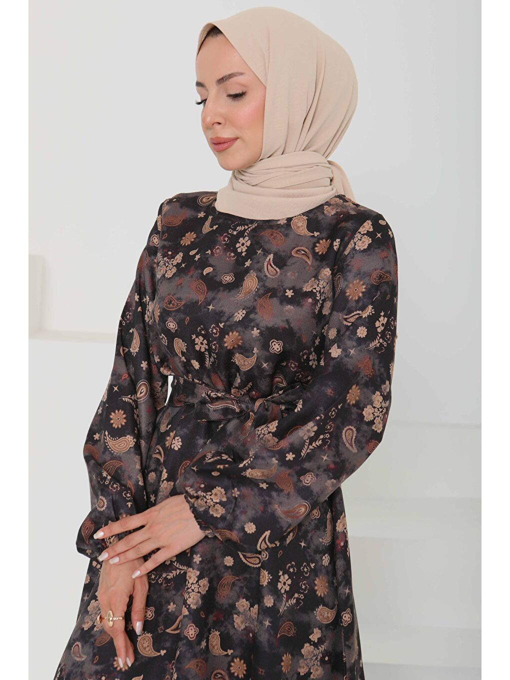 Desenli Kuşaklı Elbise Siyah - 27101-3