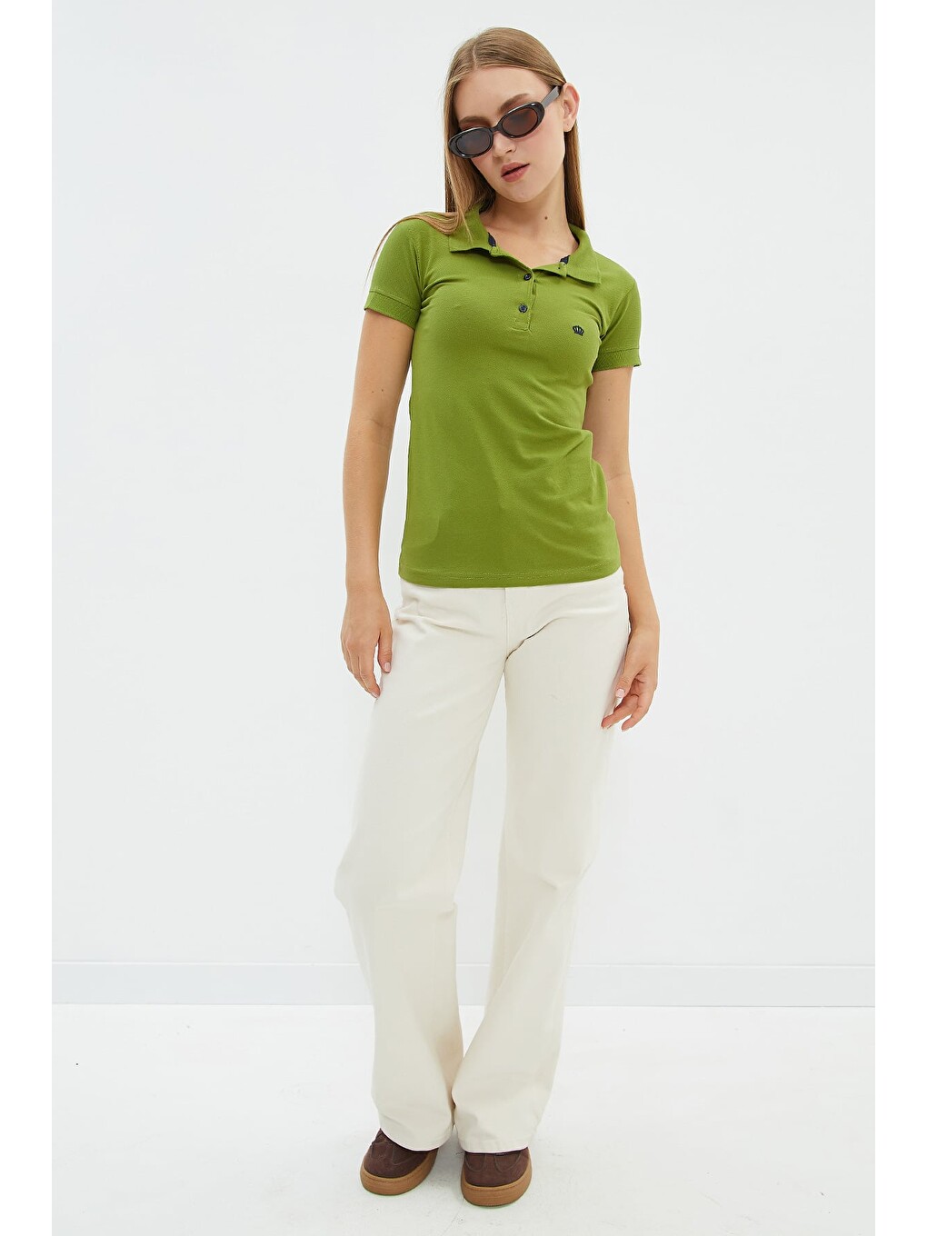 Yeşil Nakışlı Polo Yaka Slim Fit Tişört-3