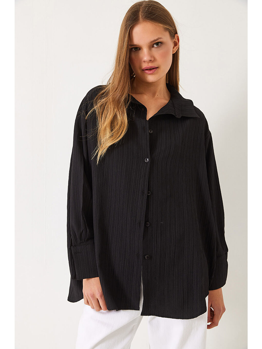 Siyah Kadın Düşük Omuz Oversize Basic Bürümcük Gömlek-1