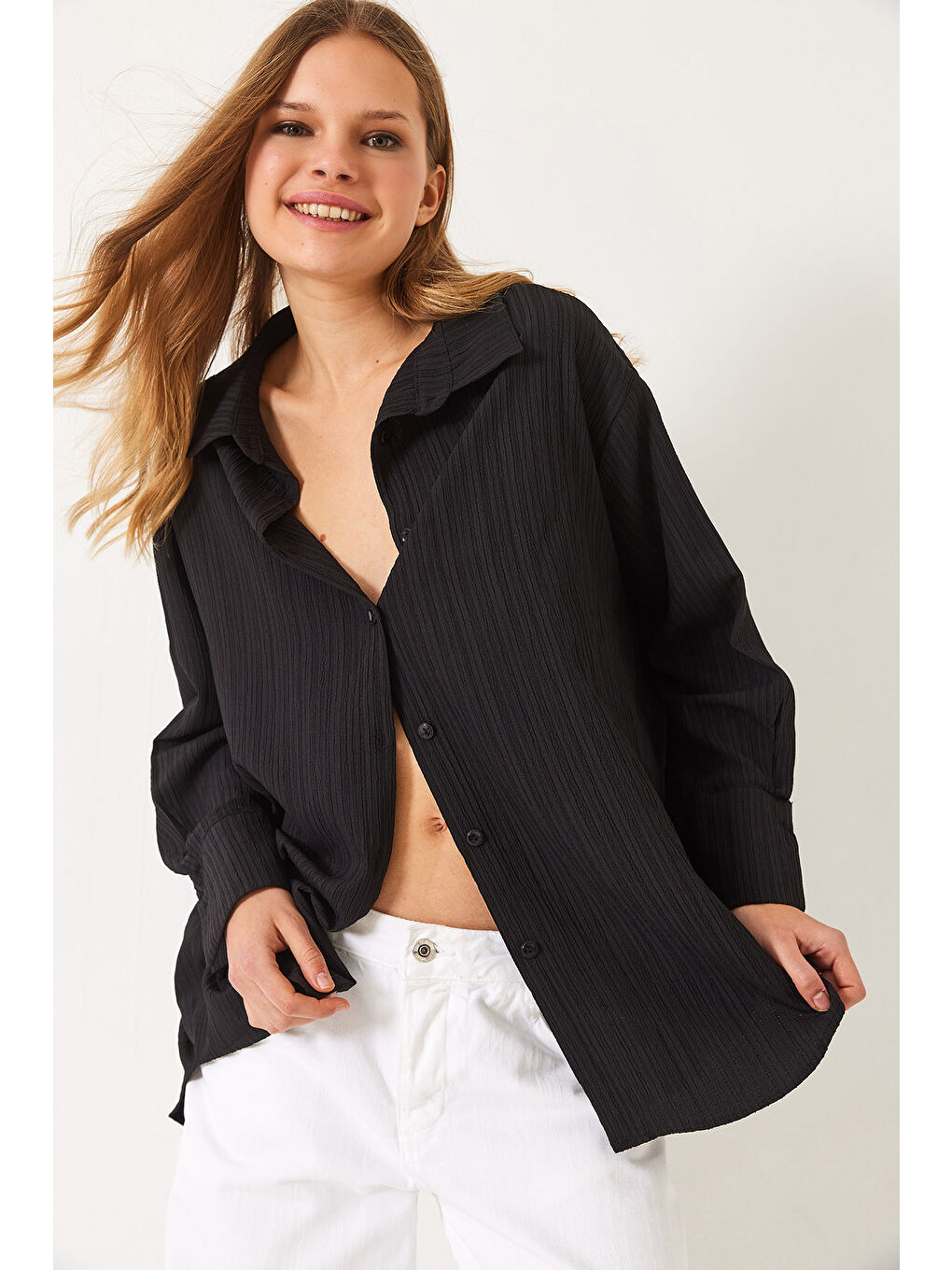 Siyah Kadın Düşük Omuz Oversize Basic Bürümcük Gömlek-5
