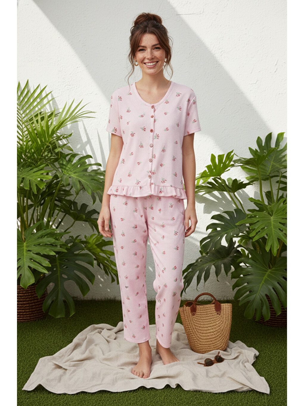 Pembe Lale Desenli Bürümcük-krınkıl Kısa Kollu Düğmeli Örme Pijama Takım 26120526-1