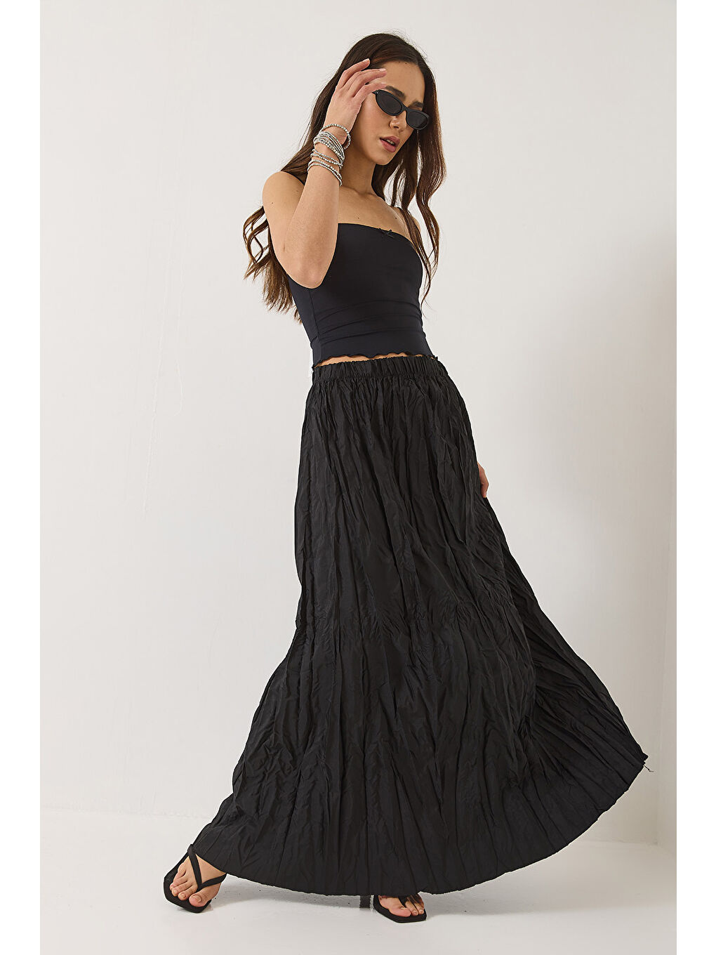 Siyah Kadın Beli Lastikli Crush Efektli Uzun Etek-4