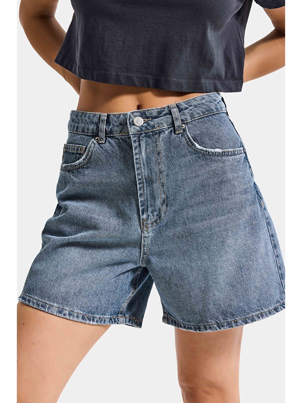Mavi Kadın Koyu Jean Rengi 2s6-125 Mom Fit Midi Boy %100 Pamuk Denim Şort