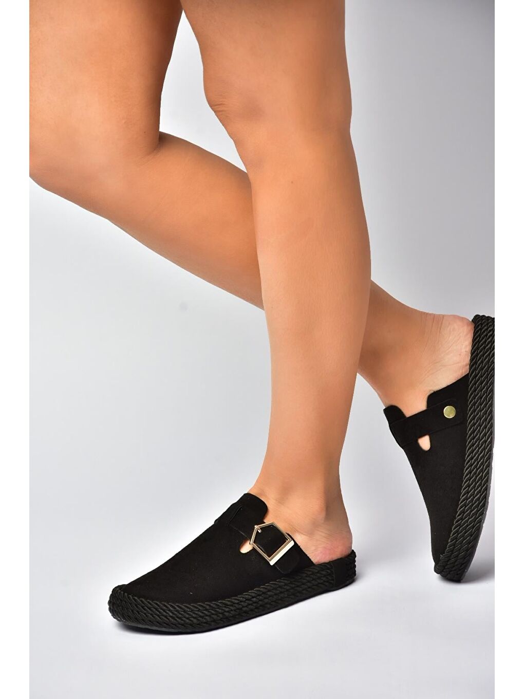 Siyah Kadın Terlik Y596148402-2