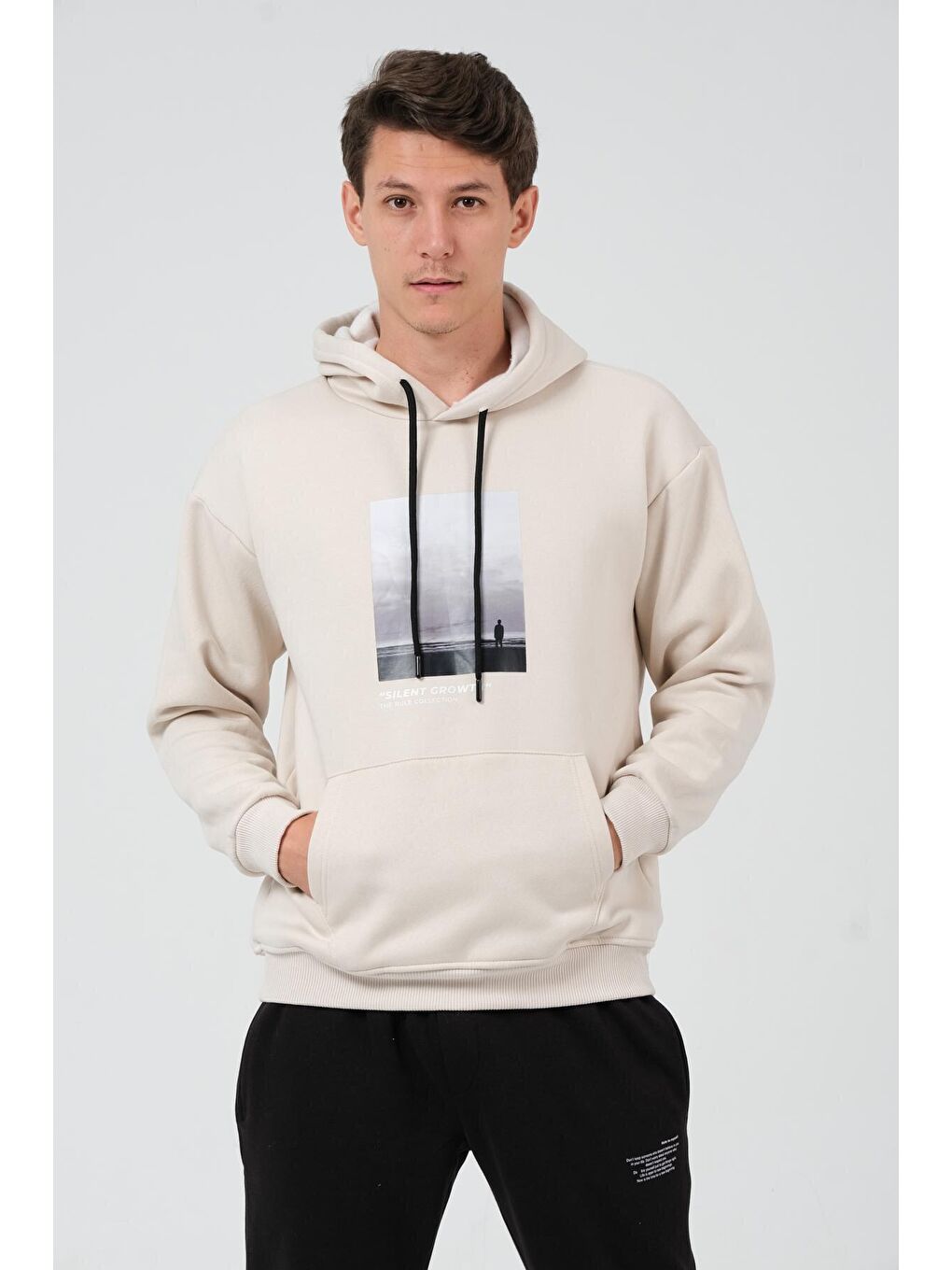 Bej Oversize Fit Kapüşonlu Yaka Kanguru Cepli İçi Yumuşak Tüylü Baskılı  Erkek Hoodie RF0306