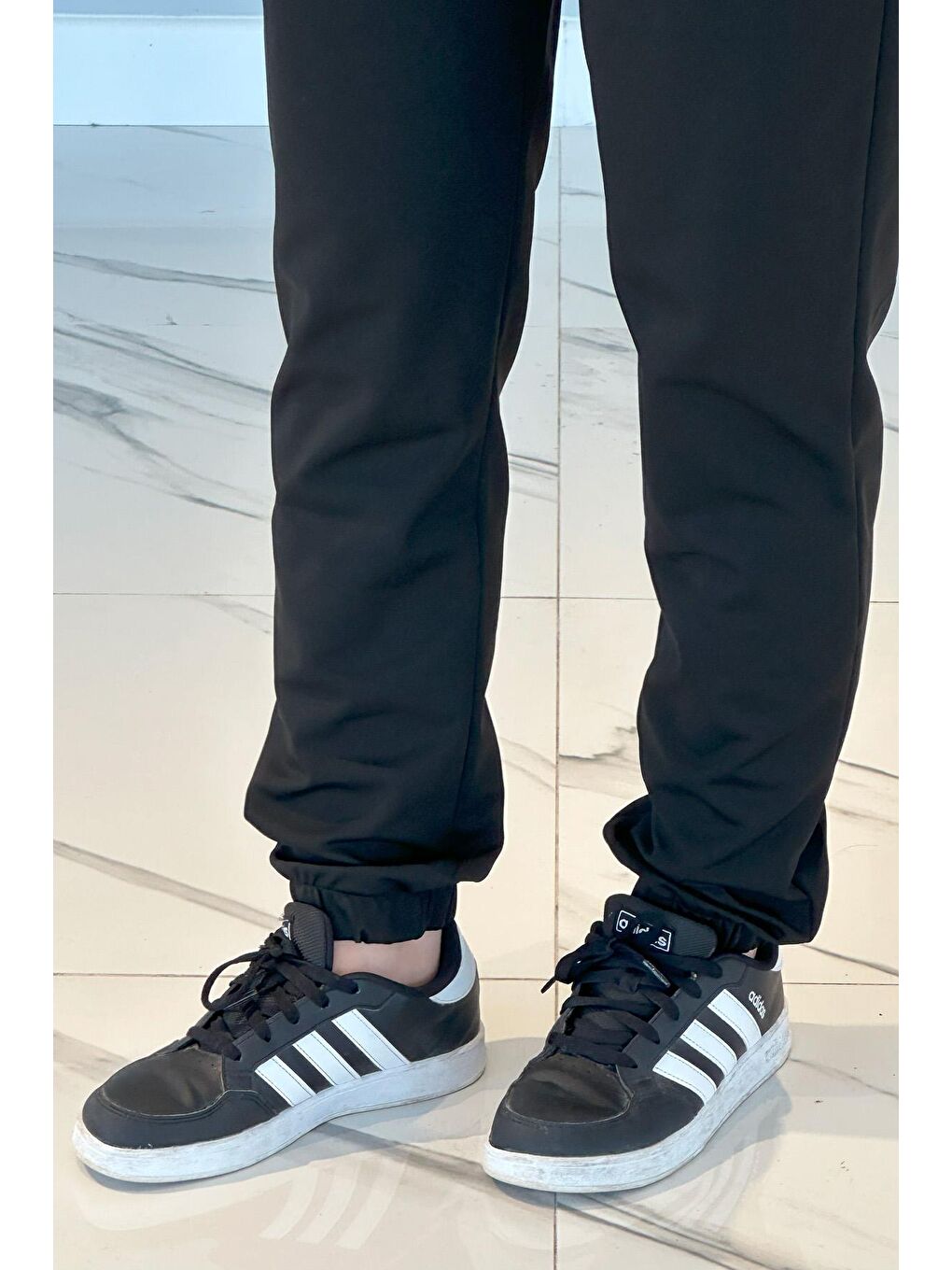 Kadın Dalgıç Kumaş Paçası Lastikli Pantolon Görünümlü Eşofman Altı  Siyah-4