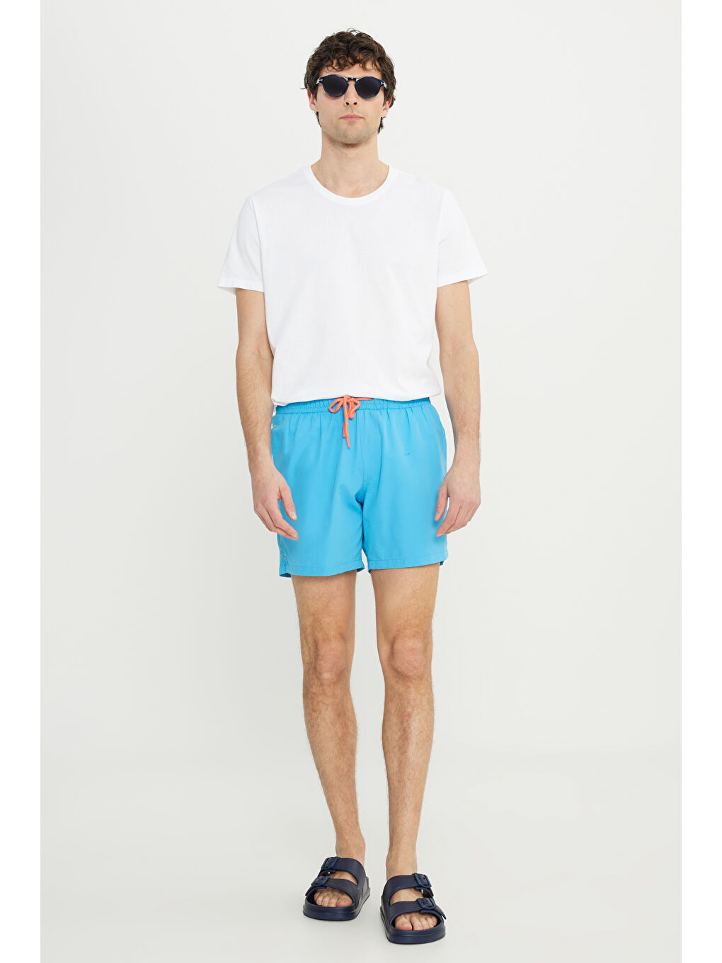 Erkek Mavi Standart Fit Normal Kesim Cepli Hızlı Kuruyan Desenli Deniz Şortu-2