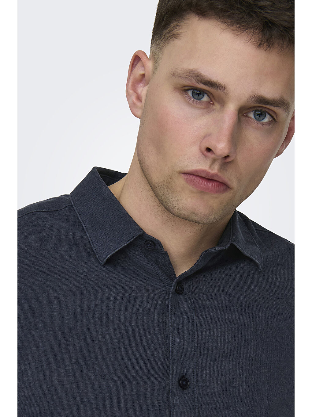 Lacivert Onscaiden Keten ve Pamuk Karışımlı Slim Fit Gömlek 22012321-4
