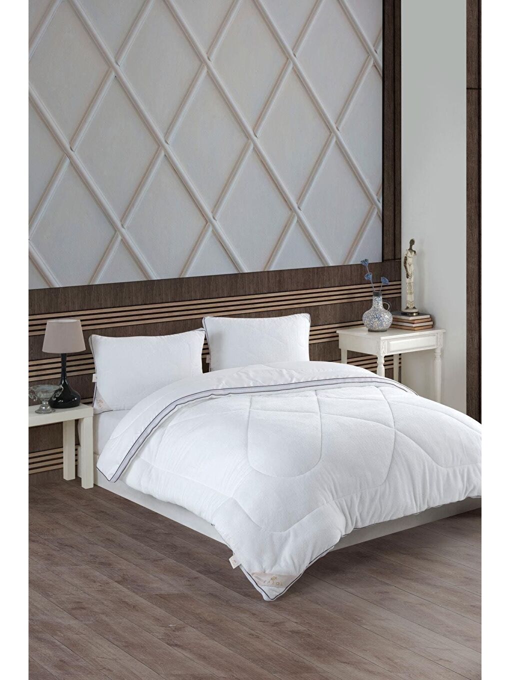 Beyaz Soft Dört Mevsim Tek Kişilik Yorgan 155x215cm BEYAZ/DUZ,SADE