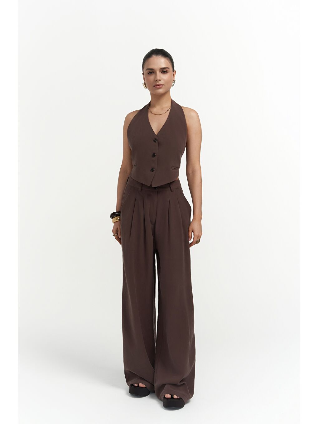 Kahverengi Pailey Sırt Dekolteli Kahve Yelek Pantolon Takım-4
