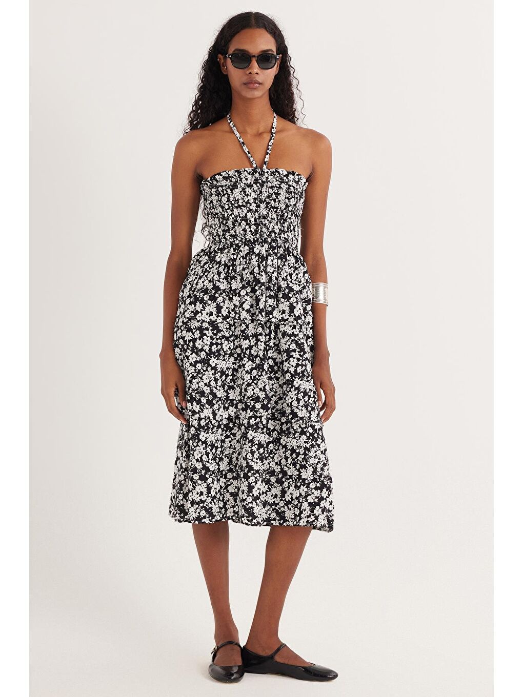 Karışık Kadın Standart Fit Bağlama Detaylı Beli Büzgülü Desenli Viskon Elbise-3