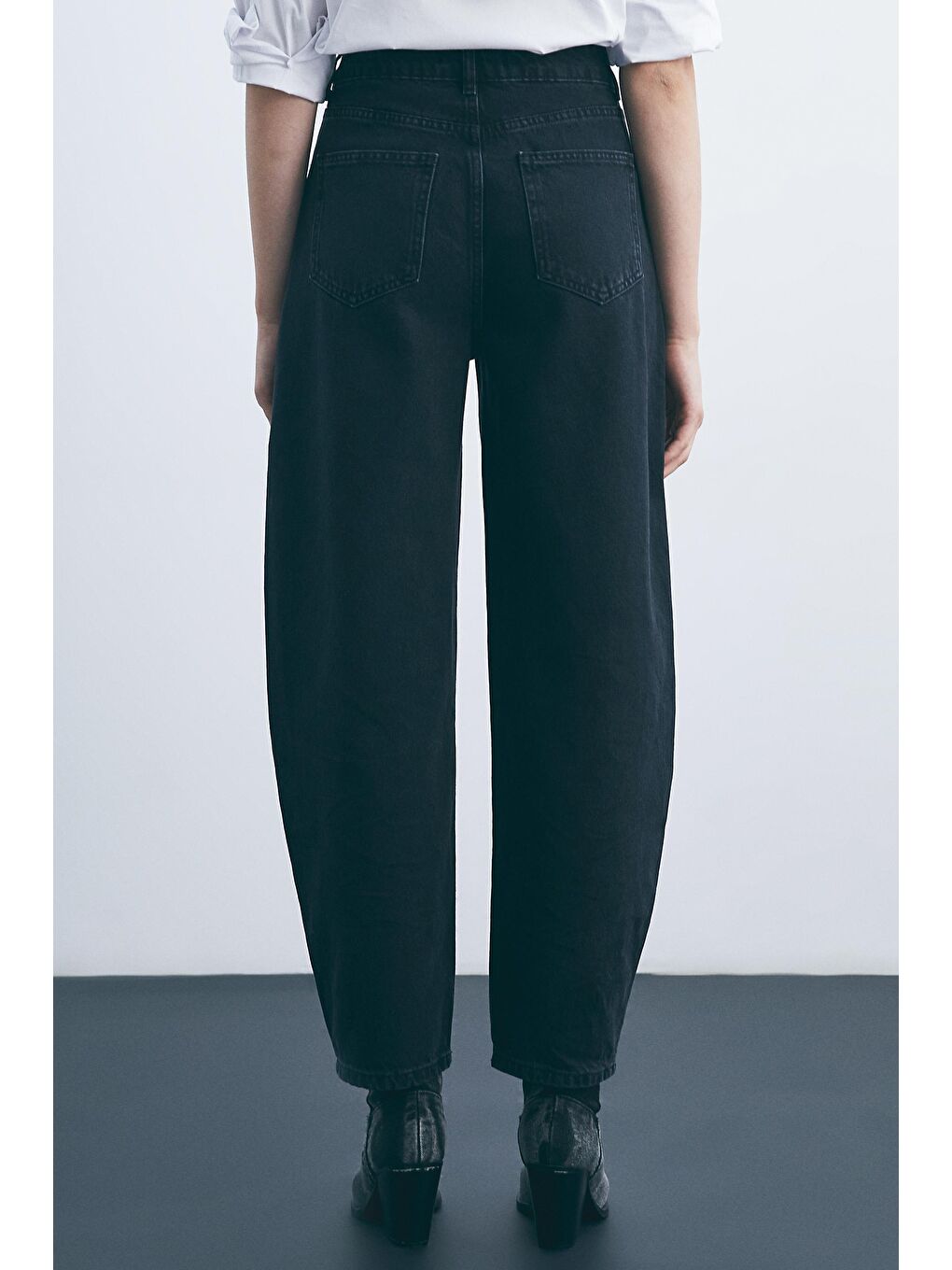 Siyah Yüksel Bel Barrel Jeans-3