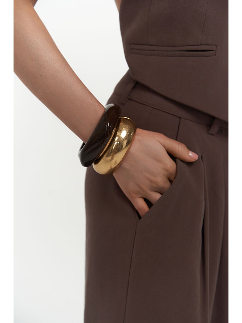 Kahverengi Pailey Sırt Dekolteli Kahve Yelek Pantolon Takım-6