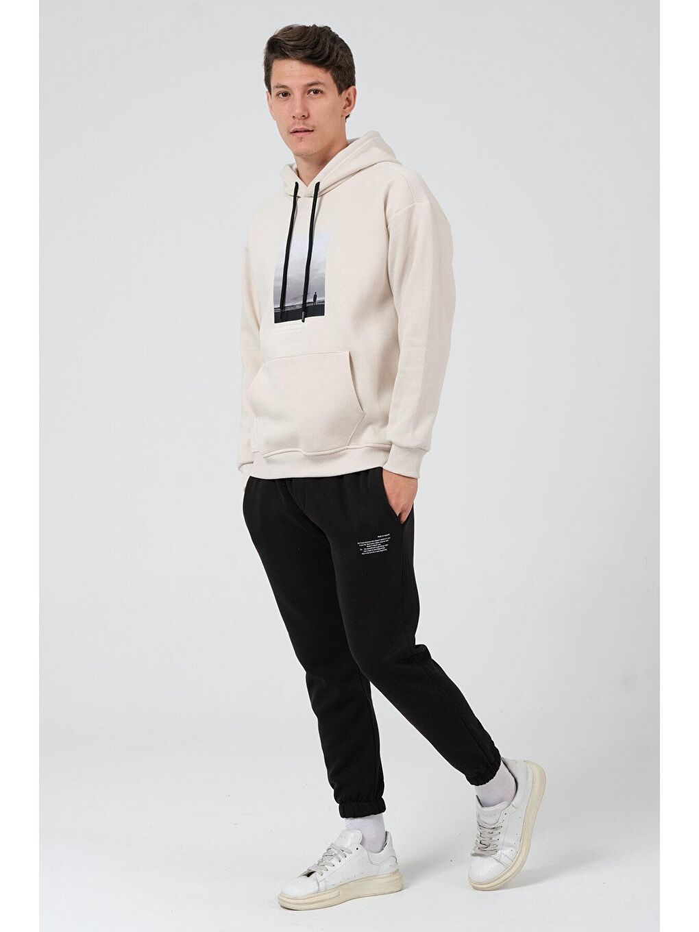 Bej Oversize Fit Kapüşonlu Yaka Kanguru Cepli İçi Yumuşak Tüylü Baskılı  Erkek Hoodie RF0306-3