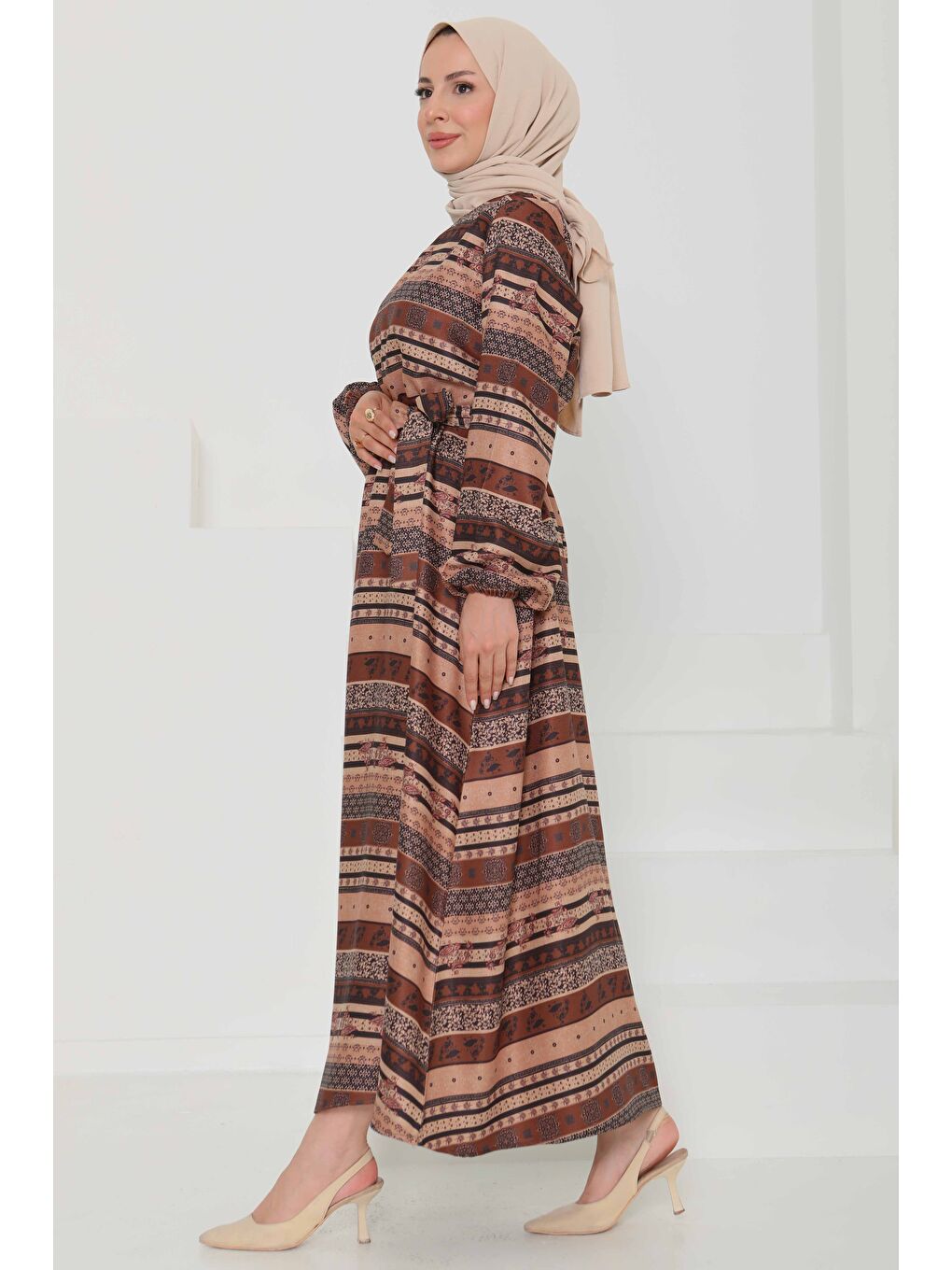 Kahverengi Desenli Kuşaklı Elbise Kahve - 27106-6