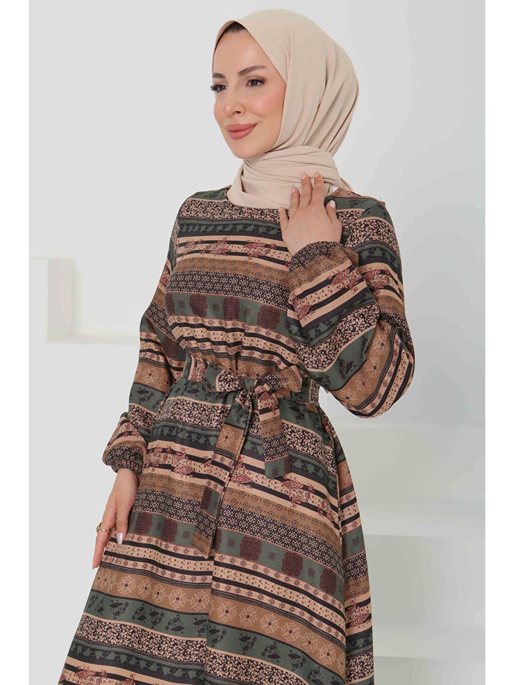 Desenli Kuşaklı Elbise Haki - 27106